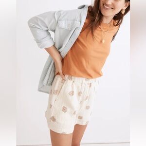 Madewell Lightspun Easy Pull-On Shorts in Portofino Daisies floral
